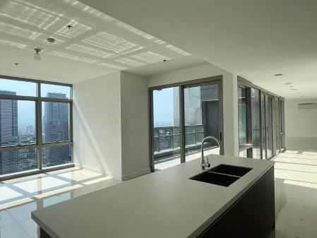 West Gallery Place 3 Bedroom Brand New Duplex Unit