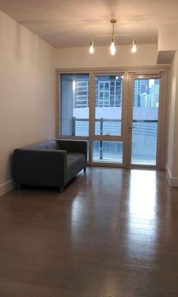 Modern Design 2 Bedroom Fully Furnished with Parking Unit