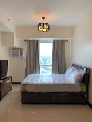 Fully Furnished Studio Unit at Axis Residences