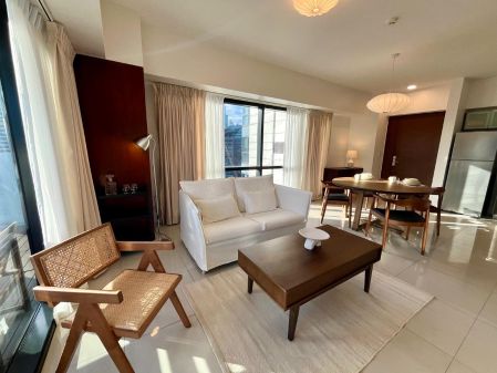 Arya Residences Newly Renovated 1 Bedroom Corner Unit