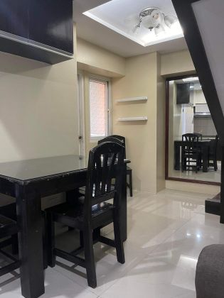 Semi Furnished 2BR for Rent in Victoria De Manila