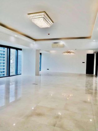 For Rent Semi Furnished Grand Hyatt 3BR in BGC Taguig 