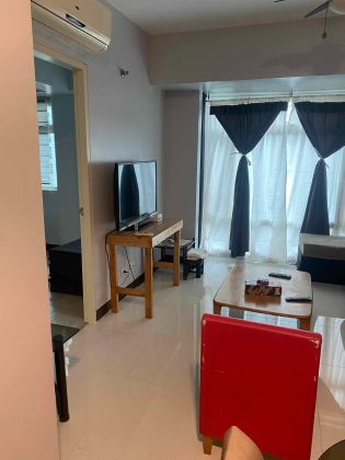 Fully Furnished 1 Bedroom Unit at Parkside Villas for Rent