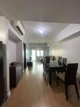 Minimalist Fully Furnished 1 Bedroom Unit in Two Serendra BGC