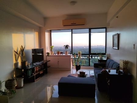 Fully Furnished 1BR in Bellagio Tower Taguig