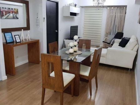 Fully Furnished 1 Bedroom Unit at Two Serendra for Rent