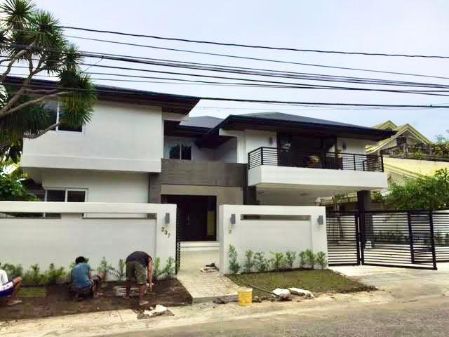 Semi Furnished 3 Bedroom House at Ayala Alabang Village