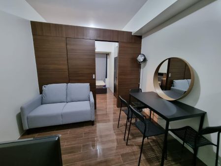 26sqm Fully Furnished 1BR 19th Floor at Air Residences