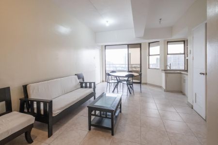 2 Bedroom Condo for Rent in Winland Tower Escario