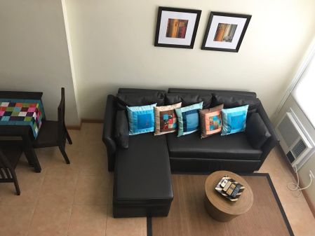 1BR Loft in McKinley Park Residences