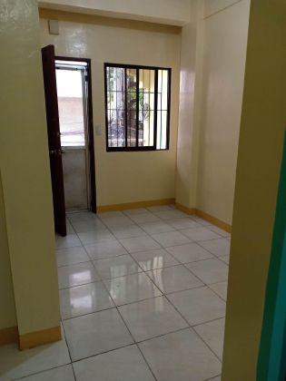 Unfurnished 1 Bedroom Unit near NAIA Terminal 3 for Rent