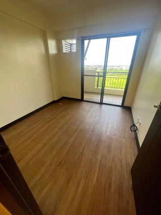 2 Bedroom Unfurnished Unit at Verawood Residences Acacia Estates