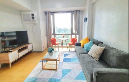 Fully Furnished 1 Bedroom Unit at Avant The Fort BGC Taguig