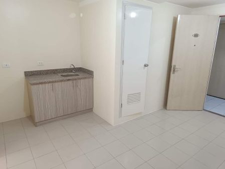 Unfurnished 2 Bedroom for Rent in Urban Deca Homes Ortigas 