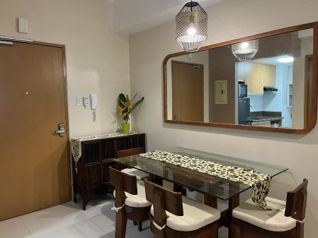 Fully Furnished 1BR for Rent in Times Square West BGC Taguig