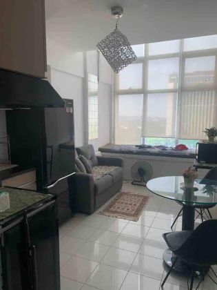 Fully Furnished 1 Bedroom Unit at Eton Emerald Lofts for Rent