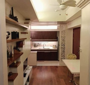 1 Bedroom in Eton Residences Greenbelt Makati Condo for Rent