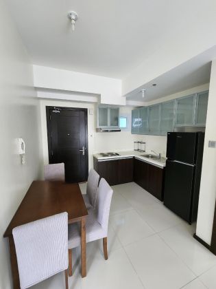 Pet Friendly Semi Furnished 2BR in Trion Towers Taguig