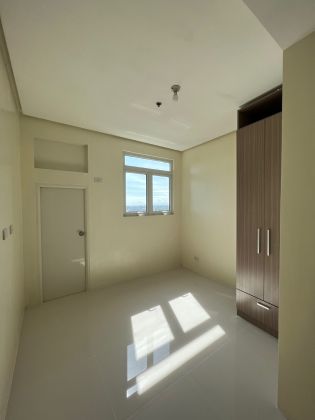 Semi-Furnished Studio Unit at Torre Sur for Rent