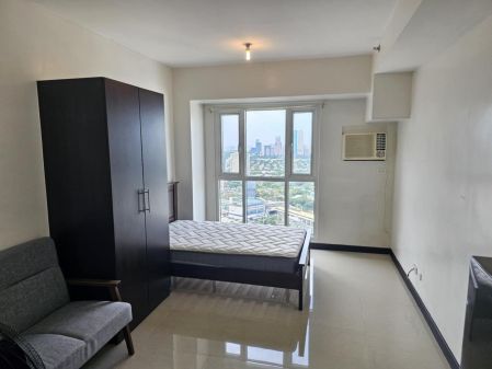 Axis Residences Studio 24sqm Furnished in Pioneer Street