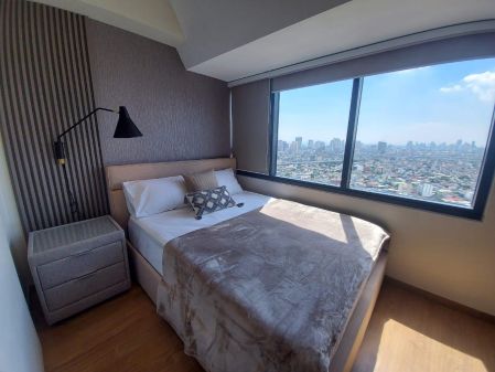 Fully Furnished 1 Bedroom Condo Unit at the Rise Makati