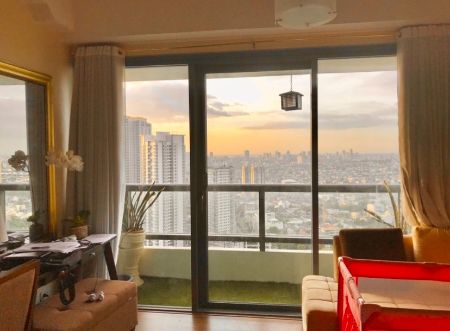 Fully Furnished Studio Unit at Shang Salcedo Place for Rent