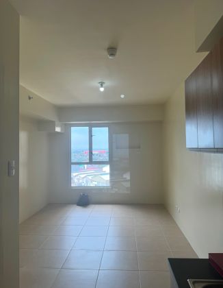 Unfurnished Studio for Rent in Avida Towers Sucat Paranaque