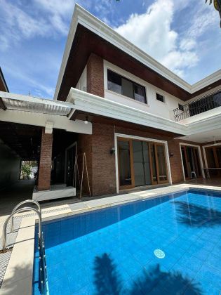 For Rent 4 Bedrooms in Ayala Alabang Village