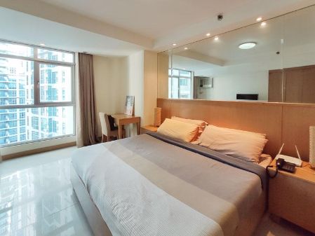 Fully Furnished Studio Unit at Kensington Place