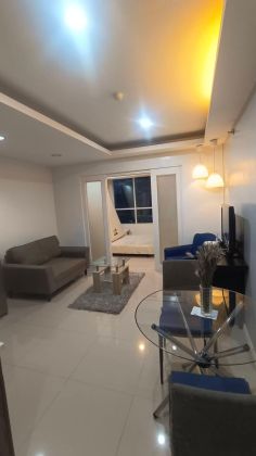 Fully Furnished 1 Bedroom Unit at Seibu Tower for Rent