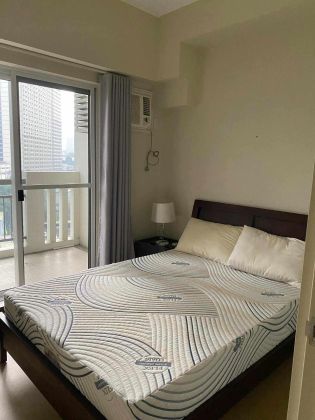 Fully Furnished 1 Bedroom Unit at Sheridan Towers for Rent