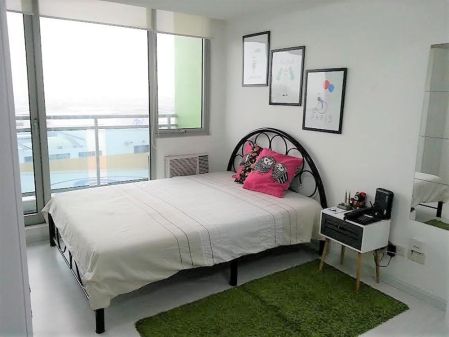 1BR Condo in Santorini Tower at Azure Urban Resort Residences