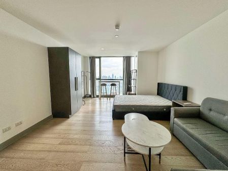 Fully Furnished Studio Unit in Century Spire for Makati