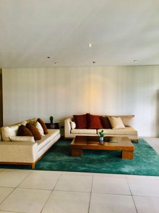 3 Bedroom Condo is located in Essensa at the Fort Taguig