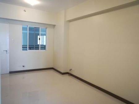 2 Bedroom Condo For Rent in Sheridan near Boni Ortigas and BGC