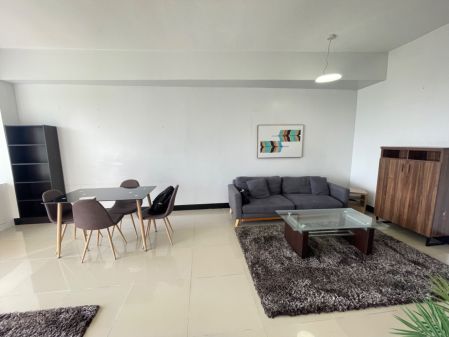 Fully Furnished 1 Bedroom Unit with Parking Slot and Golf Course