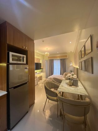 New Fully Furnished Studio Unit at Alpine Villas Crosswinds