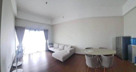 Semi Furnished 2 Bedroom Unit at Shang Salcedo Place