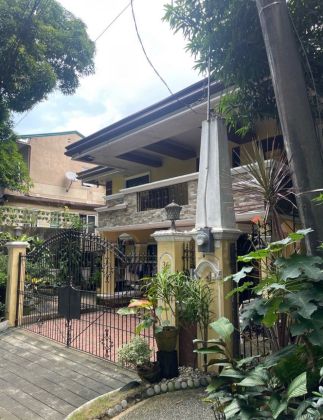 Semi Furnished 7 Bedroom House in Filinvest 2