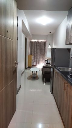 For Rent One Bedroom Unit with Balcony at S Residences