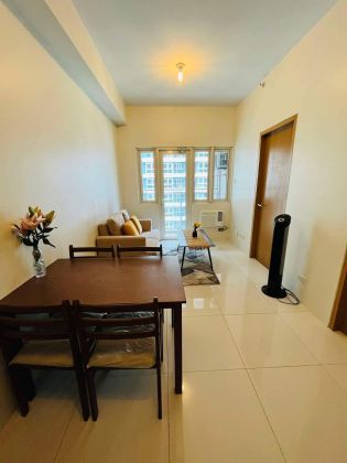 Fully Furnished 1 Bedroom Unit at Times Square West for Rent