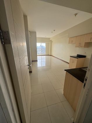 2BR Unfurnished  in Sheridan Towers Mandaluyong City