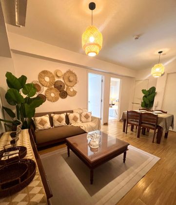 Stylish Modern Filipino 2 Bedroom Unit Acqua Private Residences