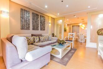 3 Bedroom Condo at Elizabeth Place in Salcedo Village Makati