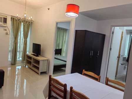 Urgent 2 Bedroom Staff House Near Burgundy Makati