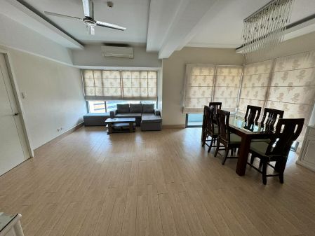 Fully furnished 2BR for Rent at Shang Salcedo Place 