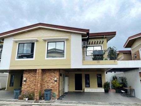 Fully Furnished 3 BR Townhouse for Rent in Merville Paranaque