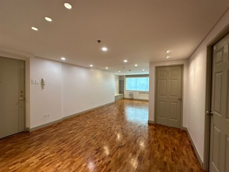 Newly Renovated 3BR Corner Unit  114sqm Pioneer Highlands