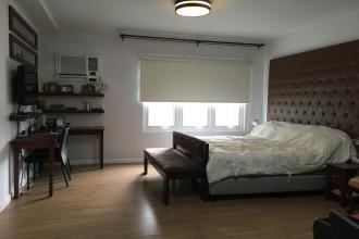 Elegant Fully Furnished Studio in Two Serendra Meranti