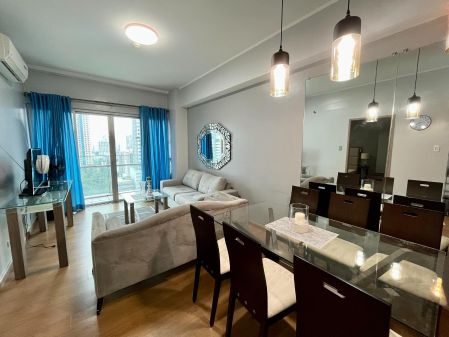 St Francis Shangri La Place 1 Bedroom with Parking